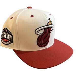 Miami Heat NBA Fitted Mitchell And Ness Hat 7 5/8 - MINT